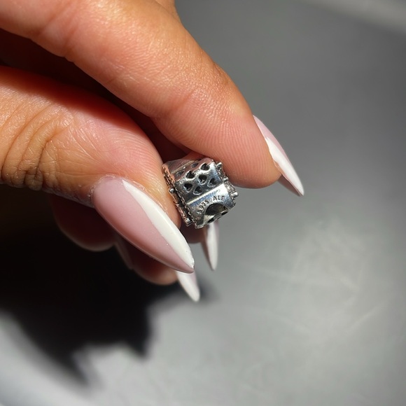 SPARKLING SNOWFLAKE Authentic PANDORA Winter PAVE Charm 799224C01 NEW - Picture 3 of 3